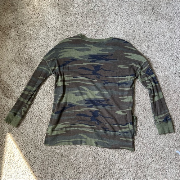 Like New Z Supply Emerson Camo Thermal - Picture 5 of 5